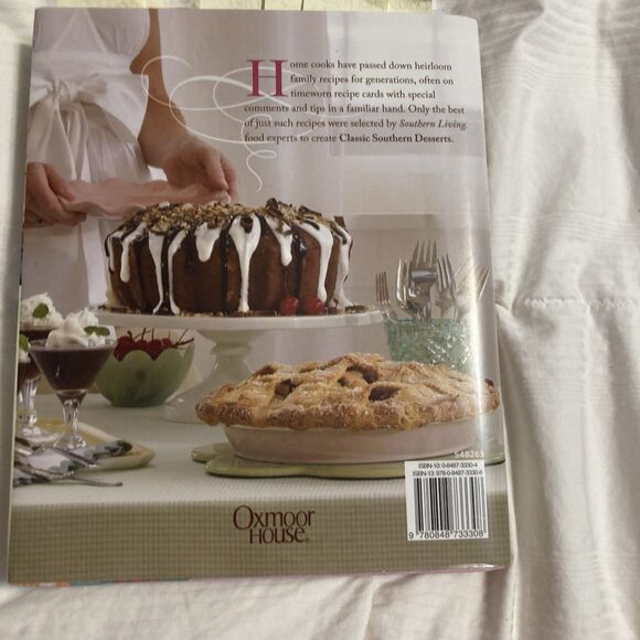 Classic Southern Desserts: All-Time Favorite Recipes for Cakes, Cookies, Pies… - Picture 2 of 10